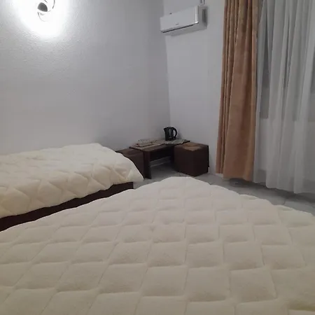 Apartamento De Inchiriat Darius 16 , 2 *