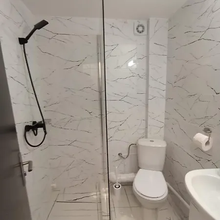 Camere de închiriat Darius 16 , 2 camere * Eforie Nord