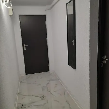 Camere de închiriat Darius 16 , 2 camere *