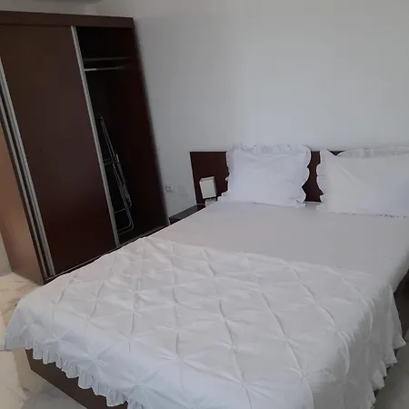 Camere de închiriat Darius 16 , 2 camere *